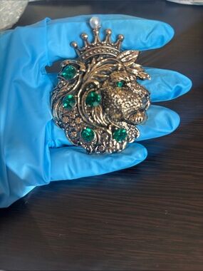 Gold Lion Head Brooch with Green Stones - Women Jewelry